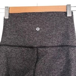 Lululemon High Times Pant Black Gray Herringbone Leggings size 6 s/m